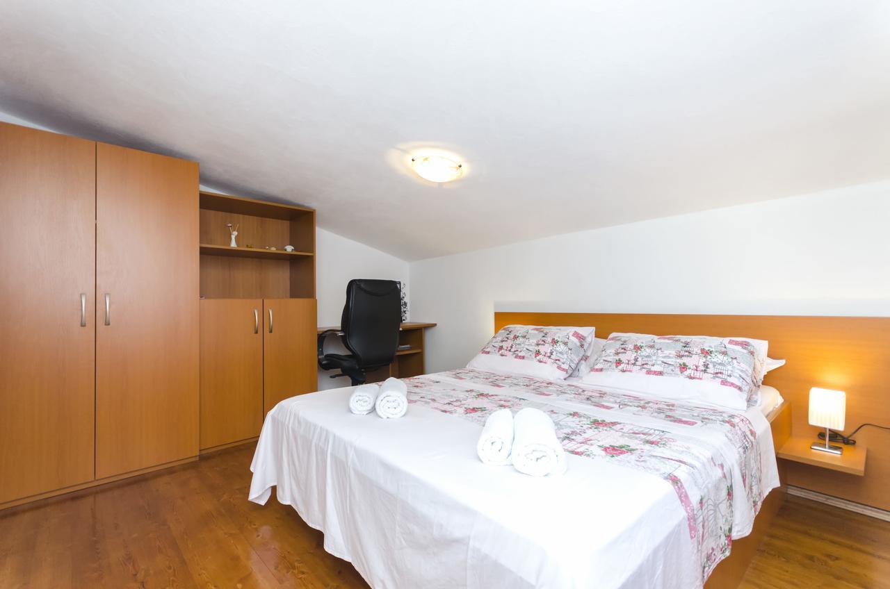 Apartment Marija Vodice Esterno foto