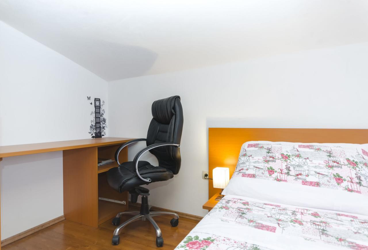 Apartment Marija Vodice Esterno foto